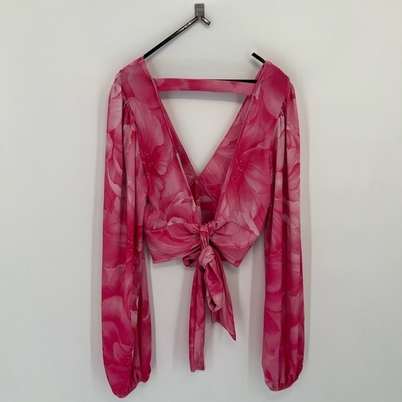 Lulus Retro Cute as Ever Pink Floral Print Long Sleeve Tie Back Crop Top - Picture 9 of 11